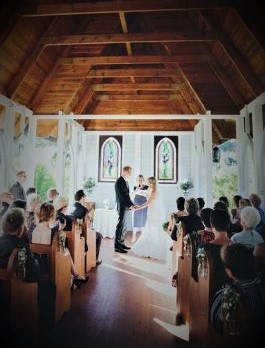 Easyweddings chapel wedding Atherton mareeba Malanda marriage Celebrant personalised vows elopements eloping v2